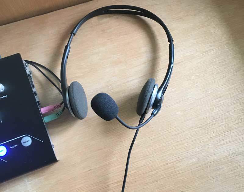 Equipos de Traducciones Simultáneas‎ e interpretación