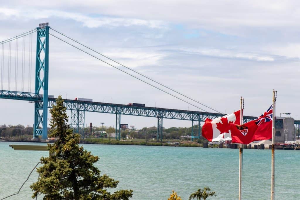 Puente Ambassador, Windsor