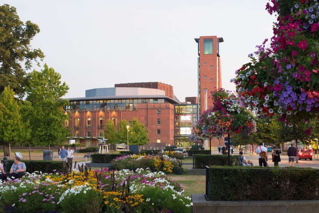 El RSC desde Bancroft Gardens