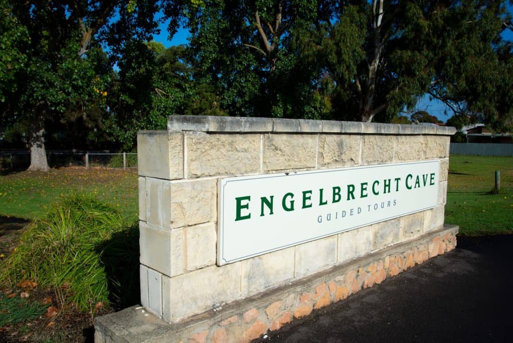 Cueva de Engelbrecht