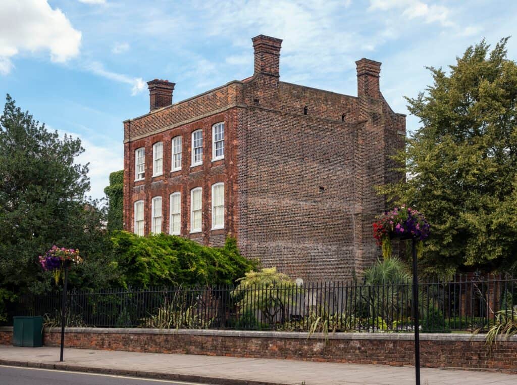Hollytrees Museum