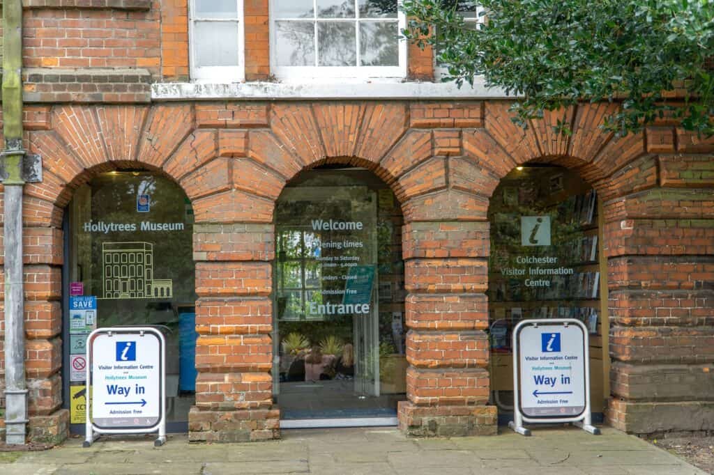 Hollytrees Museum