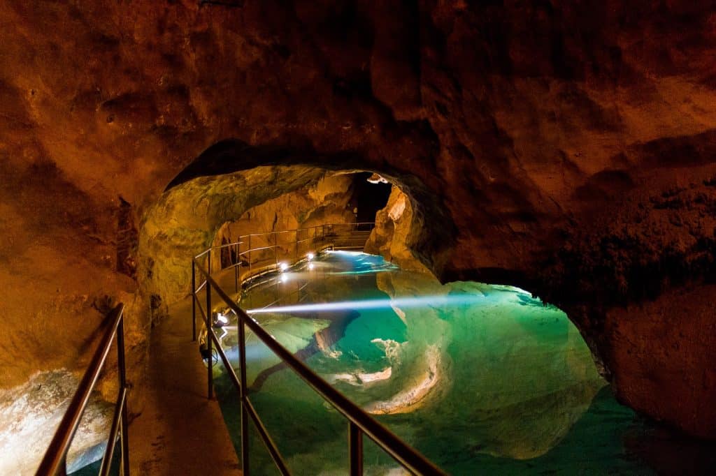 Jenolan Caves