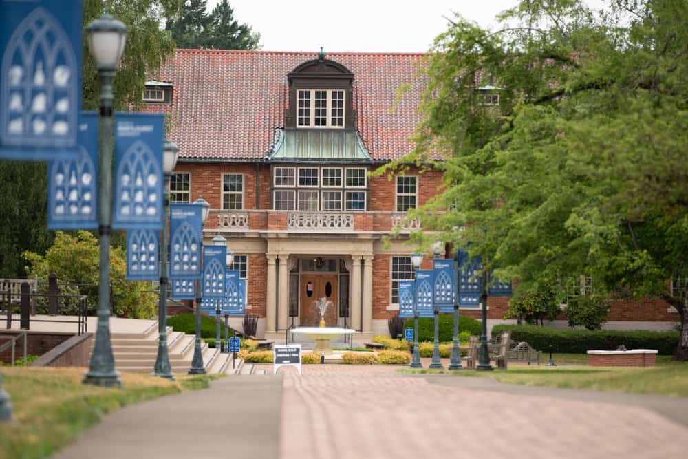 Pacific International Academy