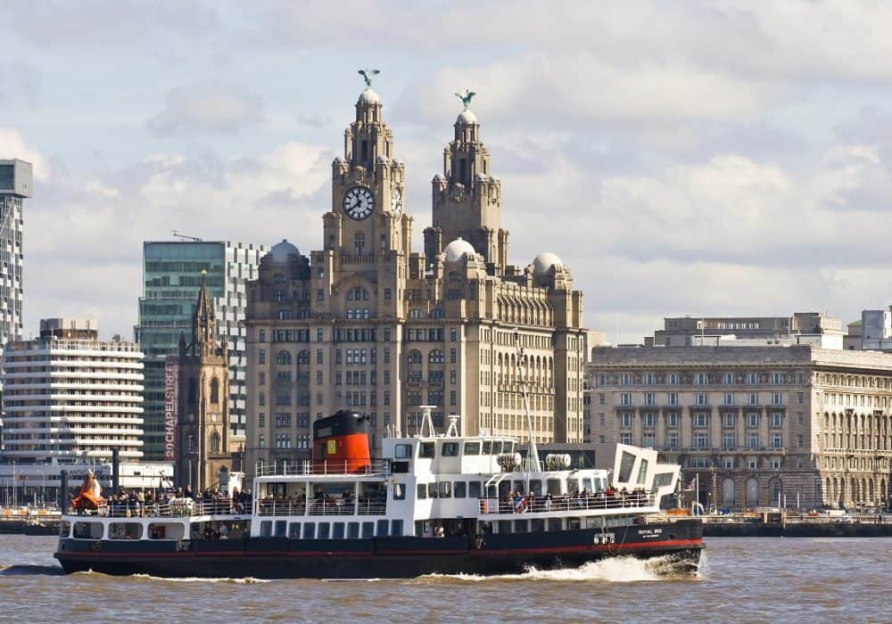 El Río Mersey, Edificio Liver