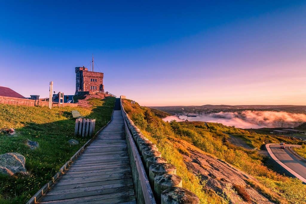 Signal Hill, Cabott Tower track