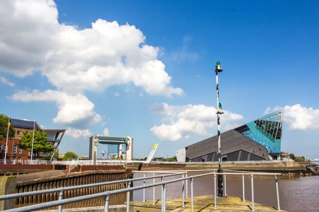 The Deep, Hull