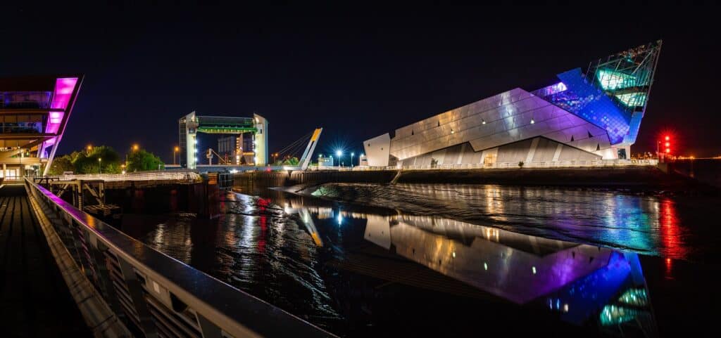 The Deep, Hull