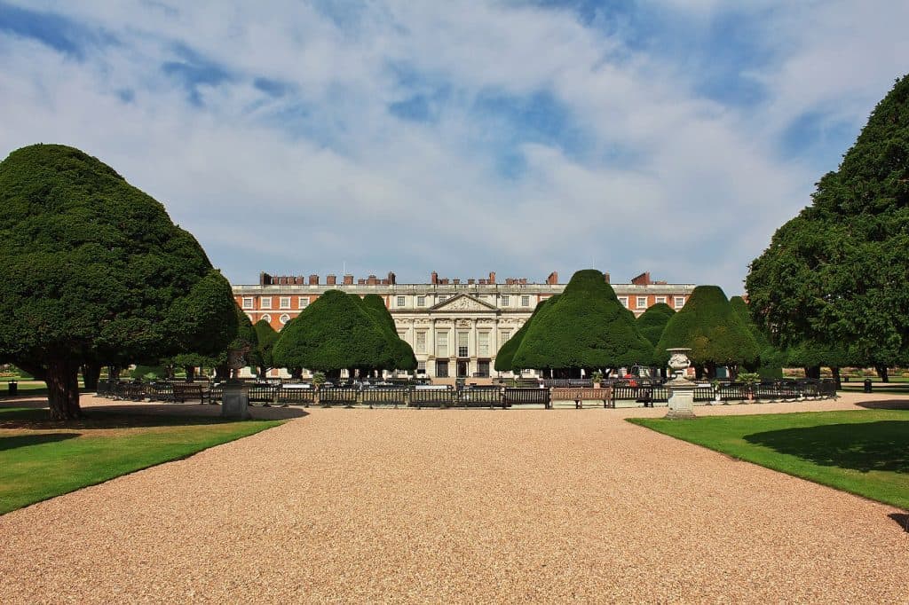 The Royal Castle Hampton Court