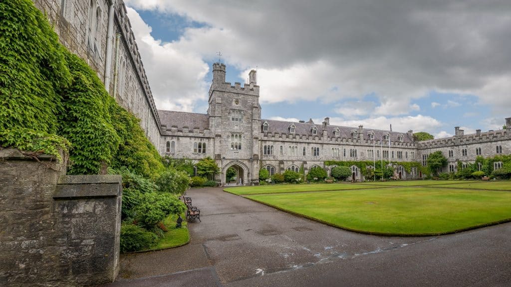 Universidad Colegio Cork
