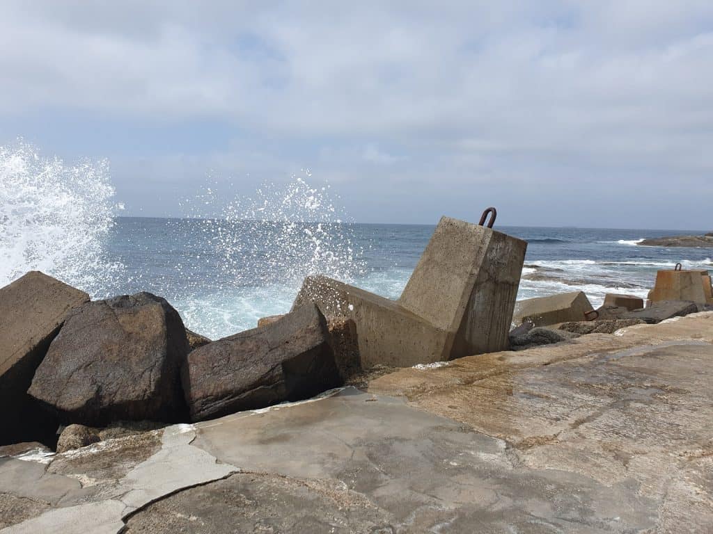 Rocas en playa de Wollongong