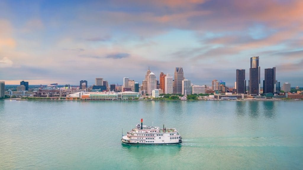 Río Detroit desde Windsor